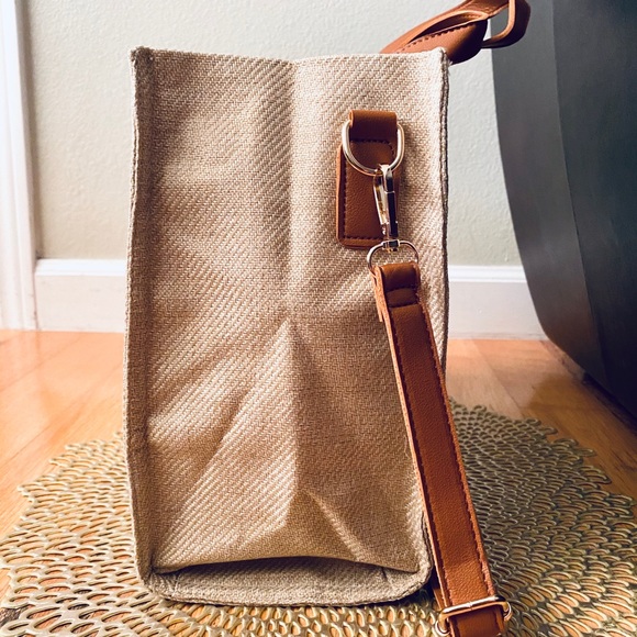 🆕LAST ONE!🛍 Bold Neutrals Canvas Tote - Picture 4 of 5